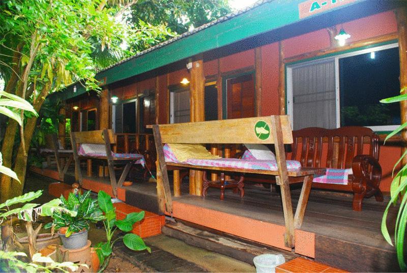 Sukhothai Guest House מראה חיצוני תמונה